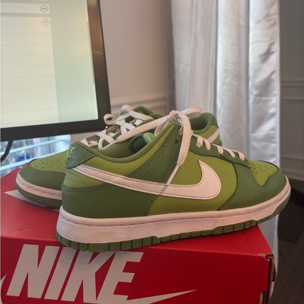 💚 Nike Dunk Low Retro Chlorophyll Mens 8.5 💚